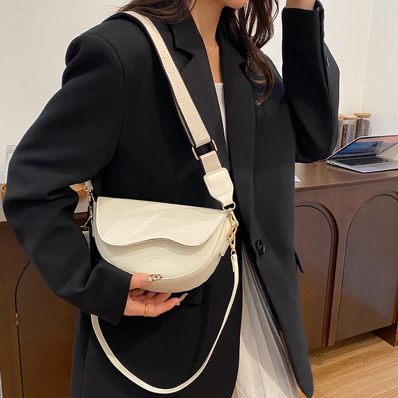 Women's Bag 2025 New Style, Trendy and Versatile Cross-Border Fashion, Crossbody Bag, Stylish Small Square Bag, Shoulder…
