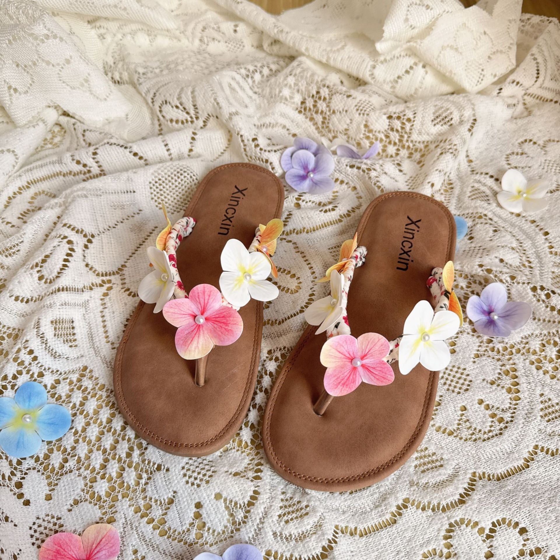 Women summer fashion outdoor wear versatile seaside flip flops