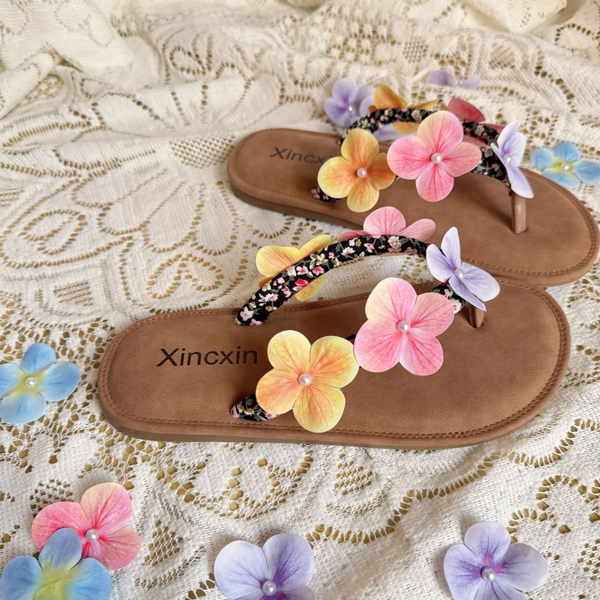 Women summer fashion outdoor wear versatile seaside flip flops