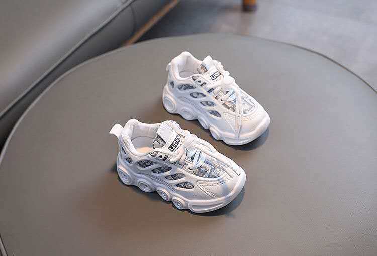 Sneakers Kids Fashion LED Light Shoes Letter Webbing Mesh Boys Shoes (Available) - Mom & Kids